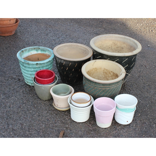 346 - Qty of glazed garden pots