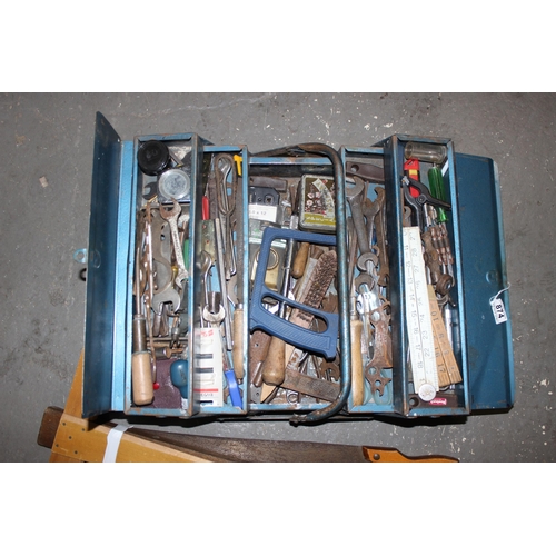 874 - Metal cantilever tool box with contents, wood saw & level ect