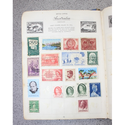 531 - 11 vintage stamp albums with contents and number of related reference books