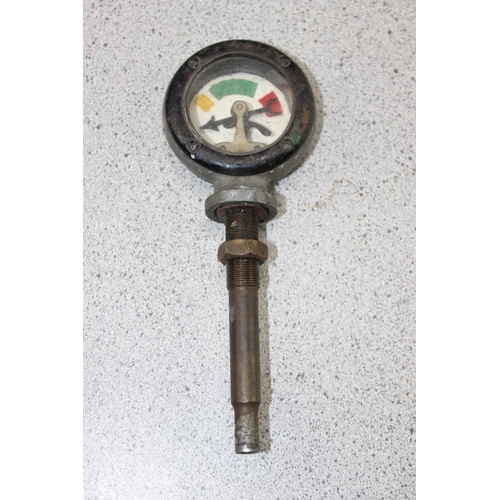 757 - Qty of car related parts to inc Calormeter, mainly Morris related