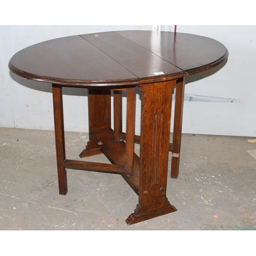 107 - Vintage oak gate leg table and a small mahogany Sutherland table (2)