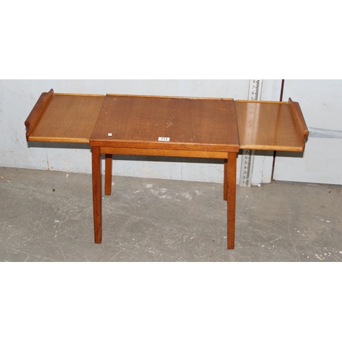 113 - Retro oak extending tray table by Staples & Co.