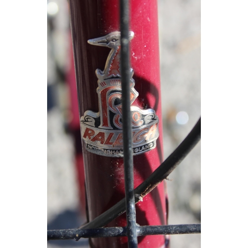 735 - A vintage Red Denton's Raleigh bicycle