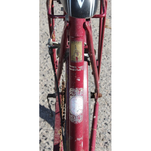 735 - A vintage Red Denton's Raleigh bicycle