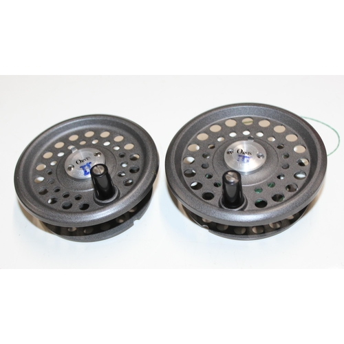 712 - 3 Orvis Madison fly fishing reels & 2 spare spools. Reels are in reel cases