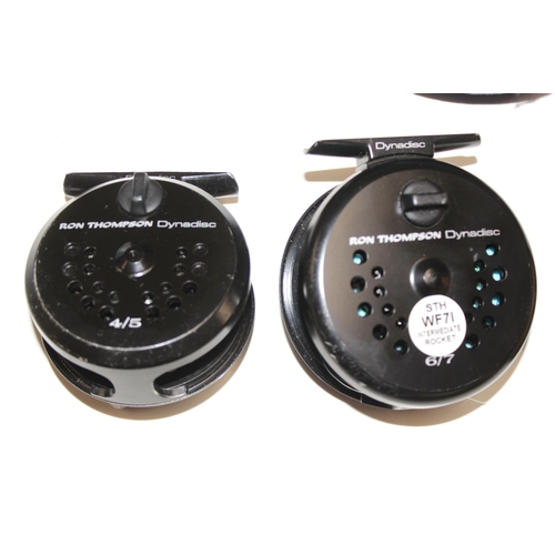 713 - 4 Ron Thompson Dynadisc fly fishing reels in reel cases and carry bag