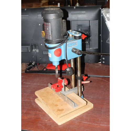 886 - Charnwood W304 bench mounted hollow chisel mortiser