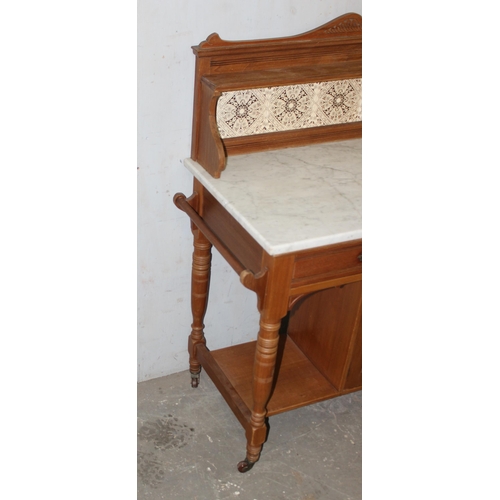 165 - Vintage pine wash stand with marble top and tile back, approx 107cm wide