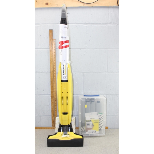 825 - Karcher FC5 cordless steam cleaner with accessories