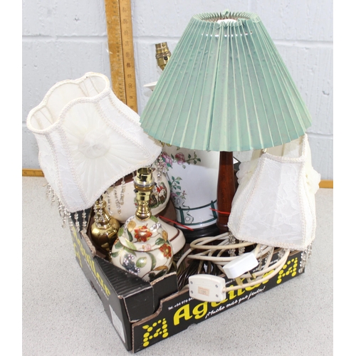 264 - Box of assorted lamps