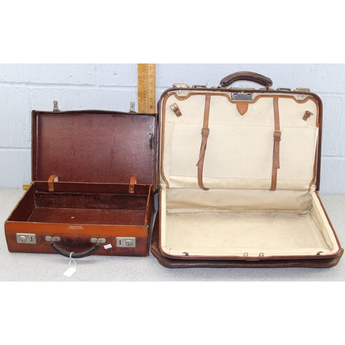 279 - A small vintage leather suitcase and a vintage leather Gladstone bag (2)