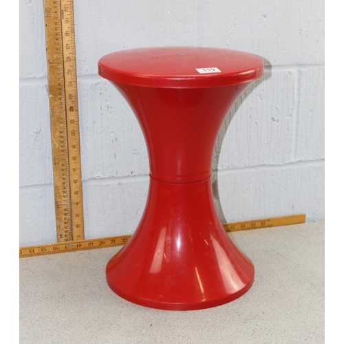 119 - A small red retro style plastic stool, Giganplast style