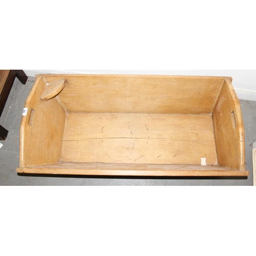 59 - A large antique pine tub, approx 105cm wide