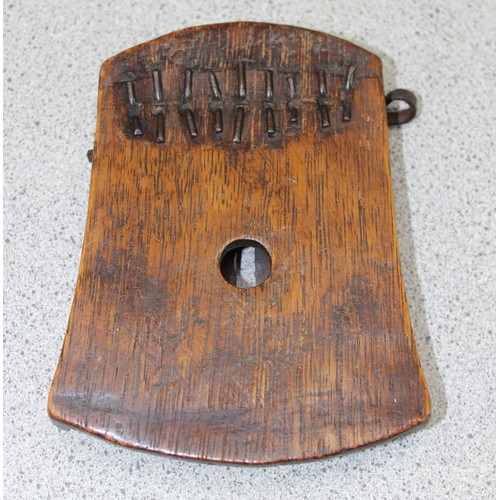 60A - AFRICAN ART, an early 20th century Mbira or thumb piano, a musical instrument traditional to the Sho... 