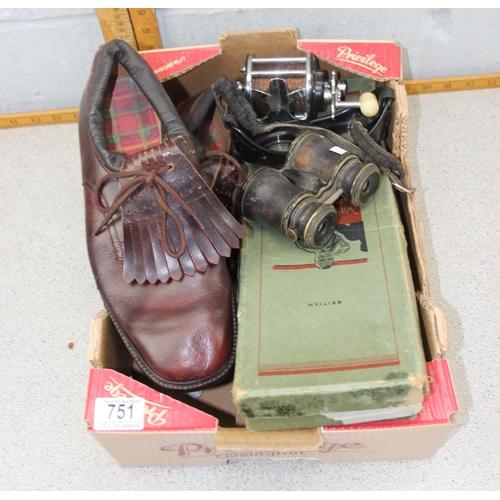 751 - Mixed sporting lot to include vintage golf shoes, Penn fishing reel & driving goggles