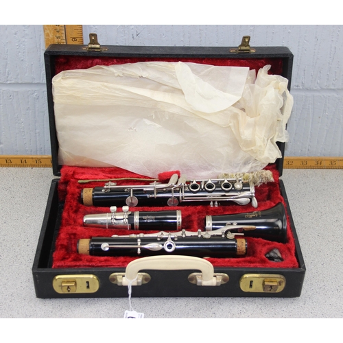 659 - Boosey & Hawkes clarinet in case