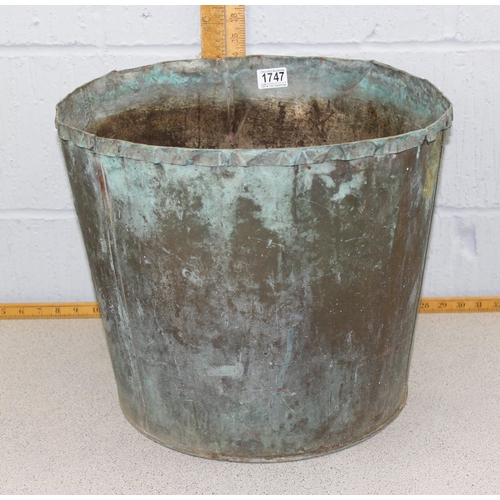 1747 - Large vintage weathered solid copper rustic log bin/planter, approx 38cm tall 43cm diameter.