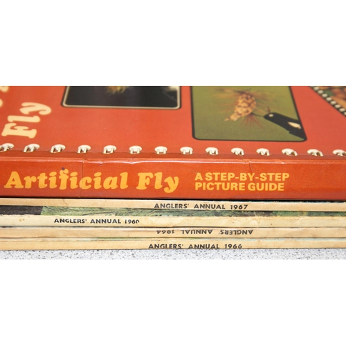 559 - Qty of angling or fishing related books