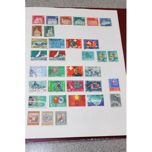 572 - A qty of assorted mixed world stamps, 3 albums and loose