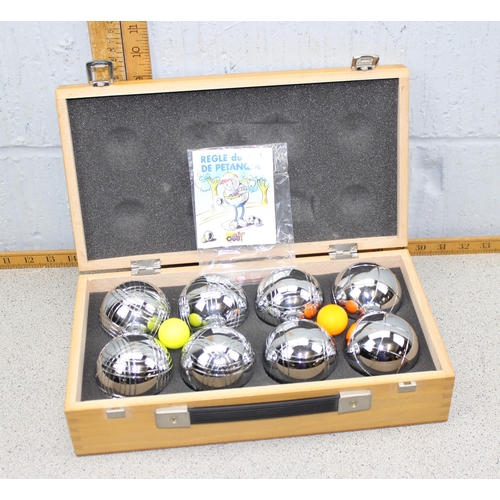 758 - Obut Australia professional boule/petanque 8 ball steel set in wooden carry case, seemingly unused