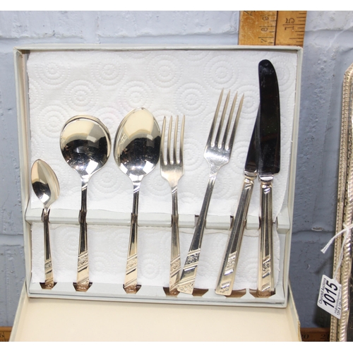 1015 - A large silver plated tray and a variety of boxed silver plated cutlery