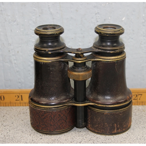 1445 - A pair of Boer War/ WW1 period binoculars in leather case, likely officer's private purchase, by Neg... 