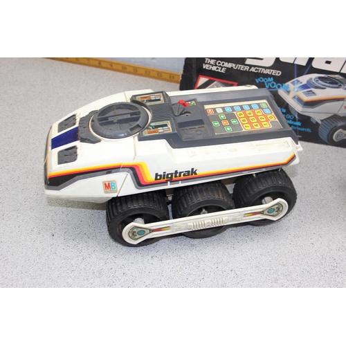 1532 - 3 vintage Bigtrak toy vehicles and one partial box