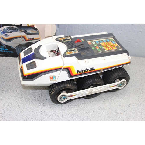 1532 - 3 vintage Bigtrak toy vehicles and one partial box