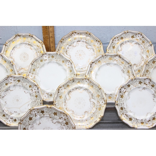 1620 - A set of 15 antique Davenport china dessert plates with gilt decoration c.1840