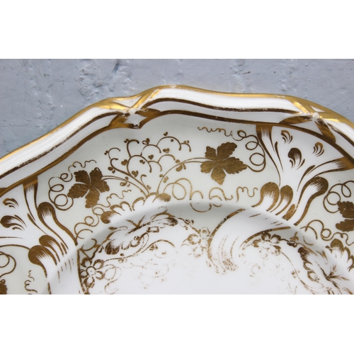 1620 - A set of 15 antique Davenport china dessert plates with gilt decoration c.1840