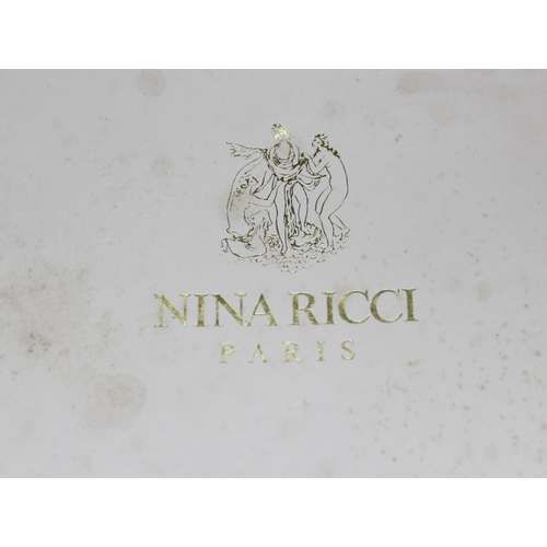 1622 - Qty of assorted perfumes and beauty related items to inc Nina Ricci, Estee Lauder etc