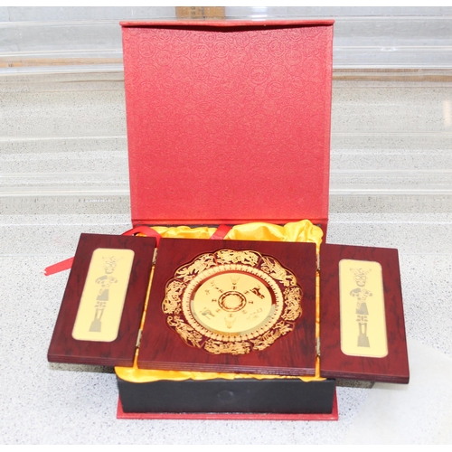 1755 - A large qty of assorted modern Chinese collectables, many boxed to inc some 2008 Beijing Olympics it... 