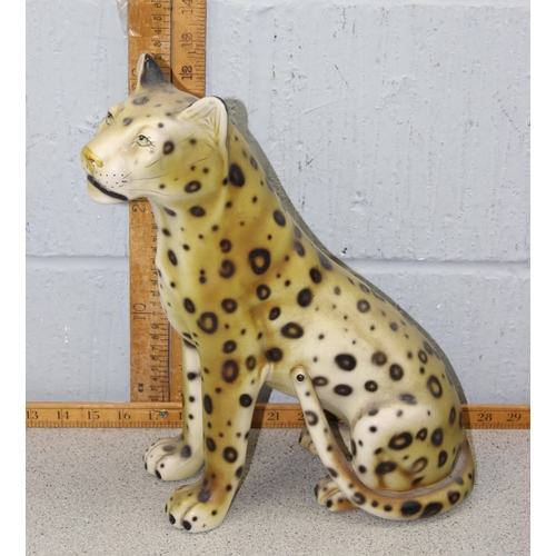 1756 - A large vintage pottery figure of a leopard and a wicker basket (2)