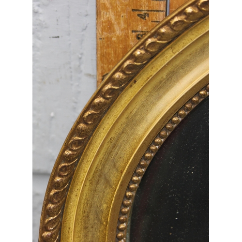 432 - Small gilt framed oval mirror