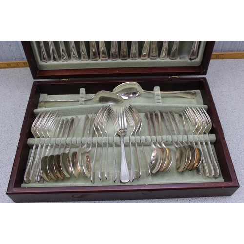 1017 - Viners silver plated canteen of cutlery