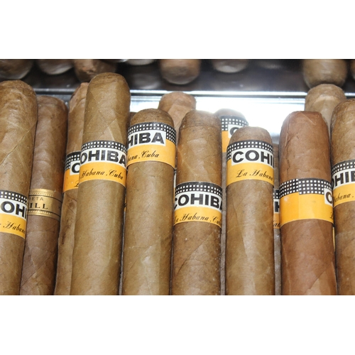 1634 - 18 Cohbia Cuban cigars, approx 18cm long each and 3 other cigars to inc Monte Cristo & Churchill