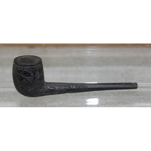 1637 - Qty of assorted smoking pipes to inc an unusual upside down 