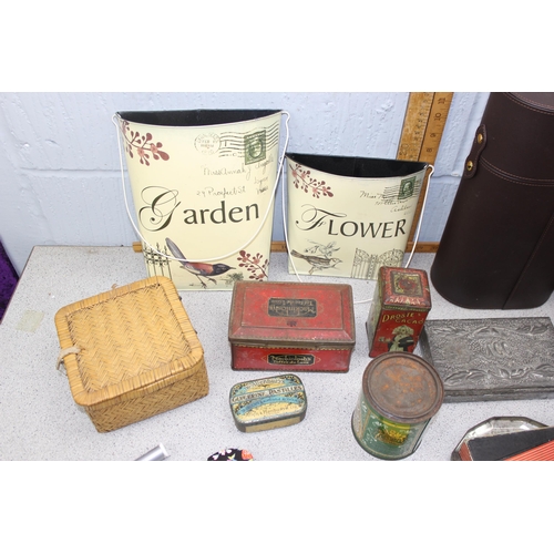 1764 - Qty of various boxes to include a Harrods wine carrier & vintage first aid box