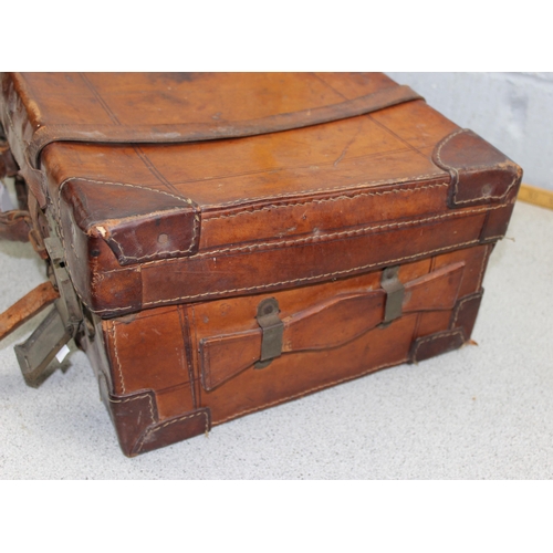 289 - A good quality vintage leather suitcase