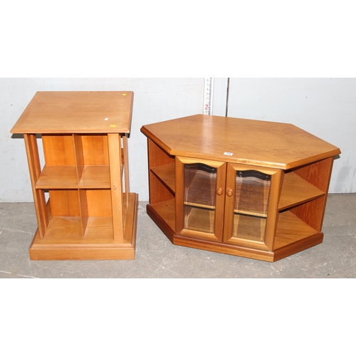 125 - Modern pine effect TV cabinet & large 4 sided book or magazine rack