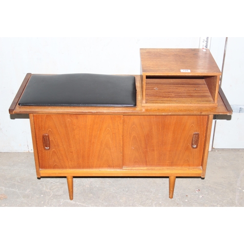 126 - Retro G-plan style telephone seat