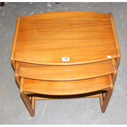 142 - Ercol style nest of 3 retro tables