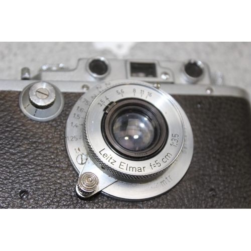 720 - Leica DRP Ernst Leitz Wetzlar Germany camera, with Elmar f=5cm 1:3.5 lens, no case