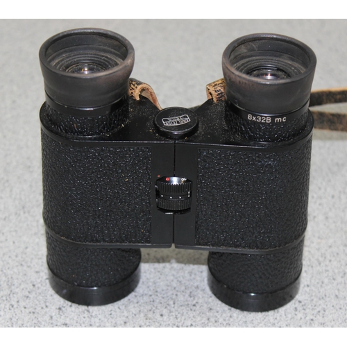 724 - A pair of Carl Zeiss Notarem 8x32B mc binoculars in case