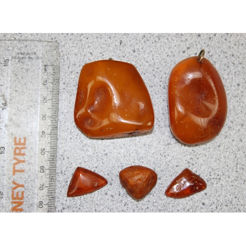 1155 - 5 pieces of raw Amber, total gross weight approx. 47.3 grams