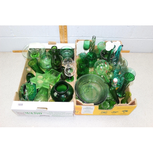 1808 - 2 boxes vintage & retro green glass