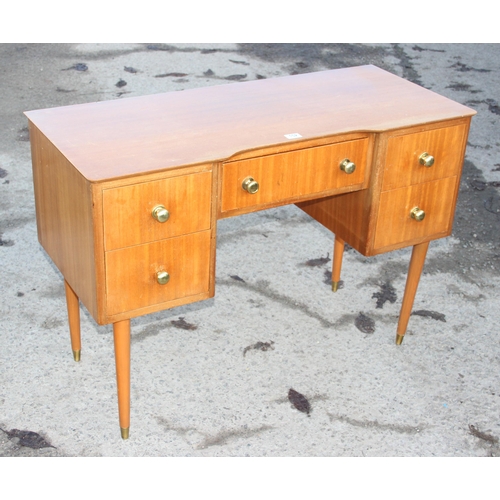 152 - A retro ladies 5 draw desk