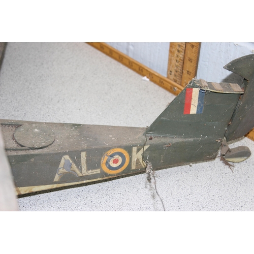 1564 - Scratch build model of a Supermarine Walrus seaplane, approx 80cm long