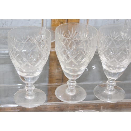 1670 - Mixed lot of cut glass to include a set of 8 Royal Doulton wine glasses & a whisky tumbler with an e... 