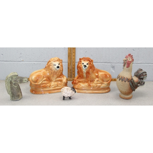 1813 - Mixed lot of animal related ceramics, to include a pair of Bo'ness style lions